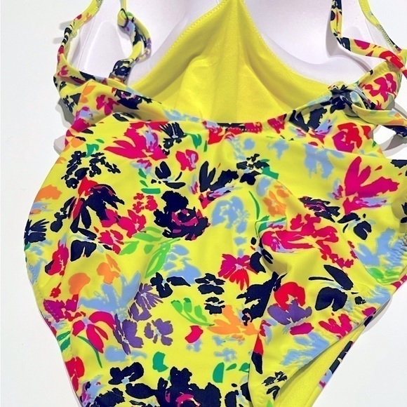 Bar III YELLOW Floral Chic One-Piece Swimsuit, US M New - Picture 5 of 11